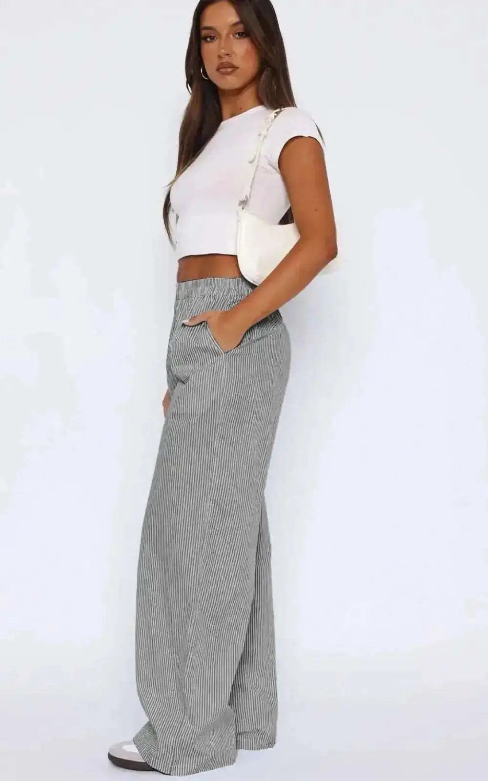 Pantalon à Rayures Décontracté et Tendance : Confort et Style DreamStylista
